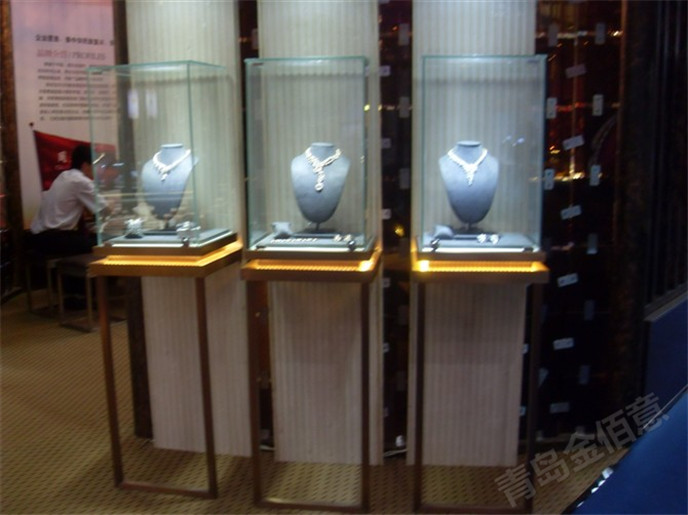 木質烤漆珠寶展柜2