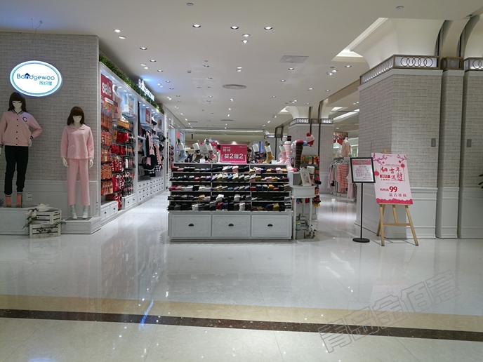 內衣展柜