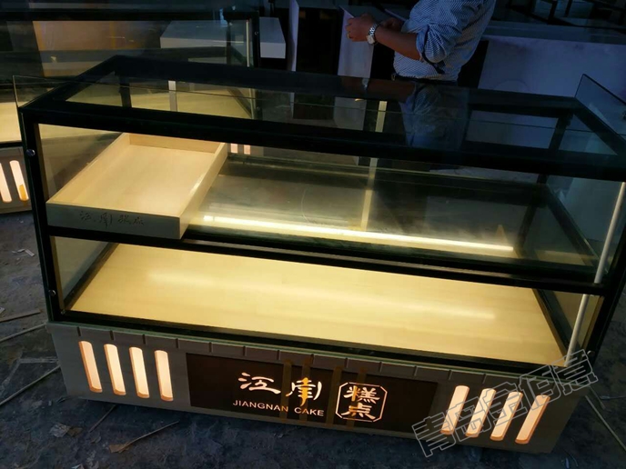 憶江南實木糕點柜